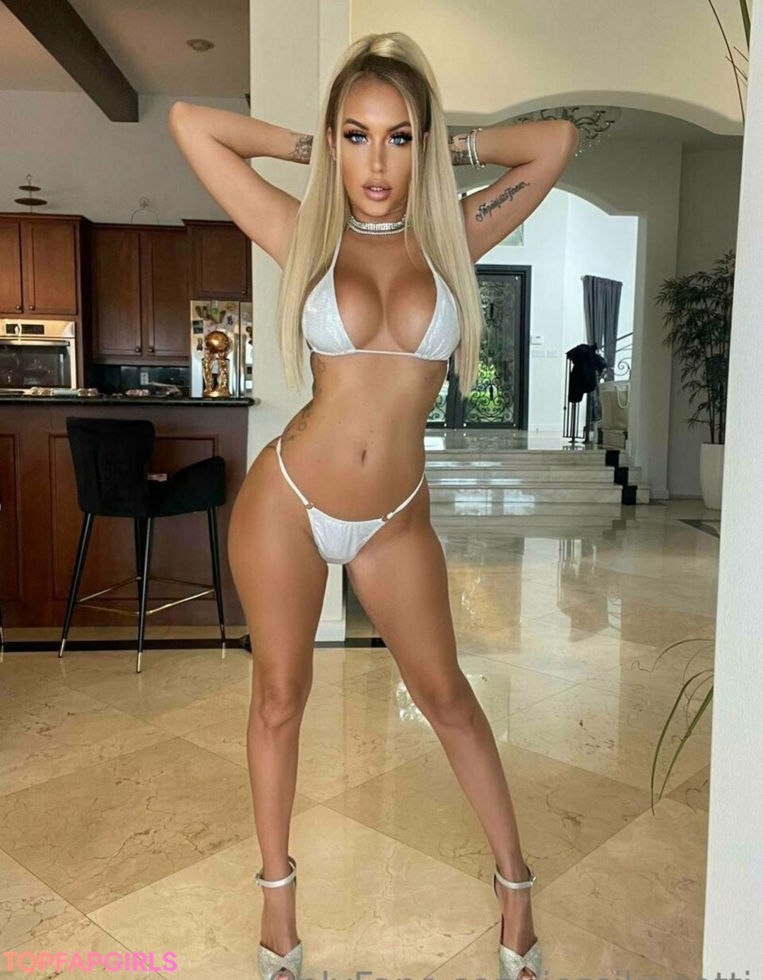 Naakte gelekte OnlyFans-foto van Jessikagotti #1007