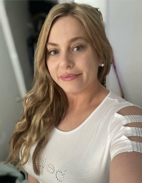Naakte gelekte OnlyFans-foto van Keepasmile009