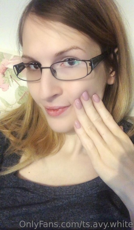 Tsavywhite