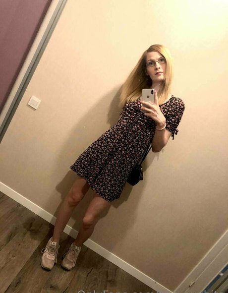 Tsavywhite