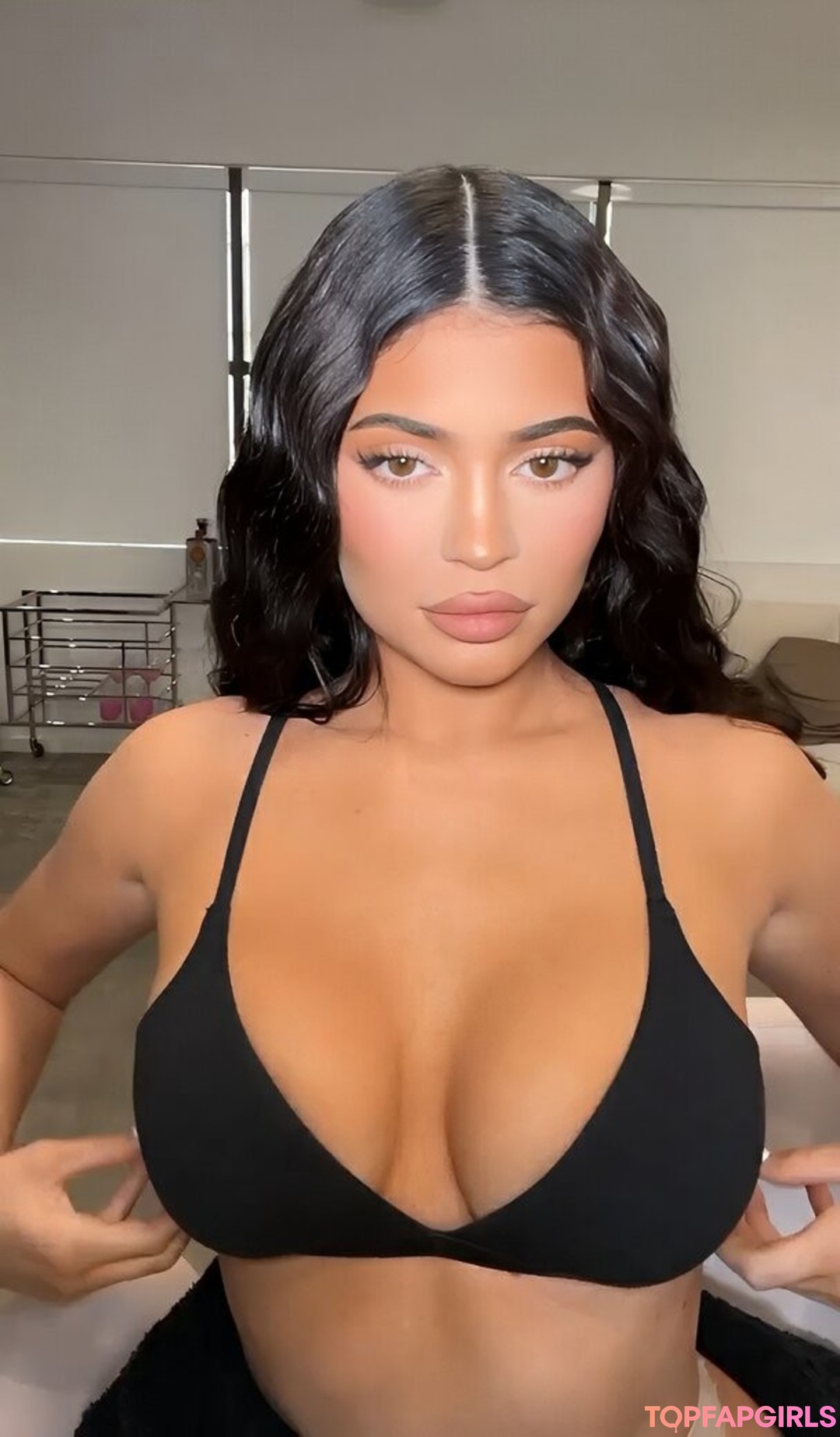 Naakte gelekte OnlyFans-foto van Kylie Jenner #1001