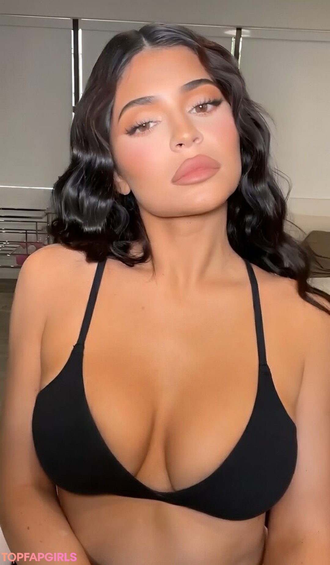Naakte gelekte OnlyFans-foto van Kylie Jenner #1002
