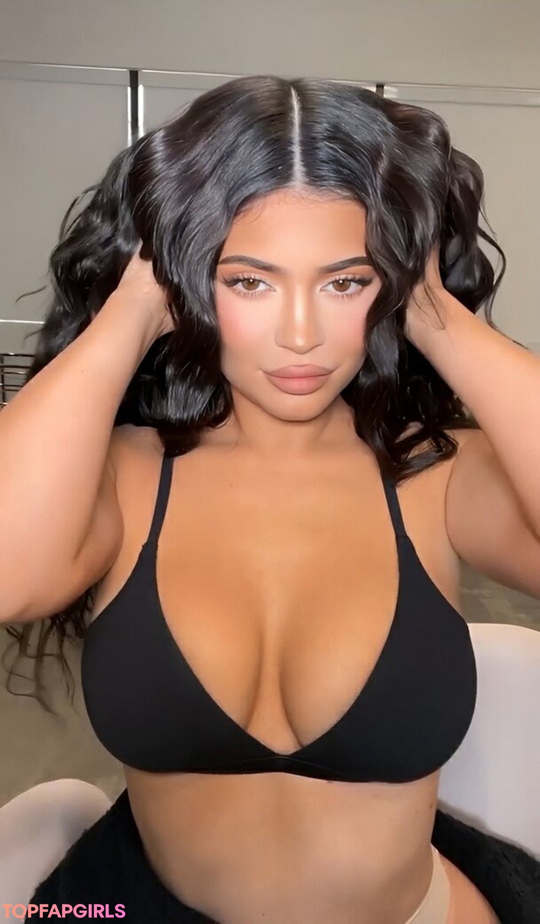 Naakte gelekte OnlyFans-foto van Kylie Jenner #1003