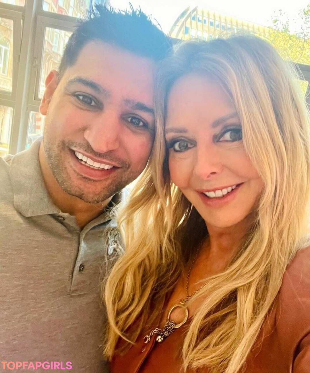 Naakte gelekte OnlyFans-foto van Carol Vorderman #1188