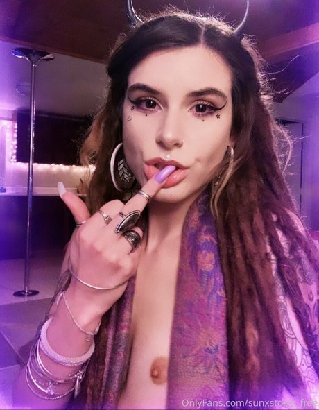 Naakte gelekte OnlyFans-foto van Mimif0xxxfree