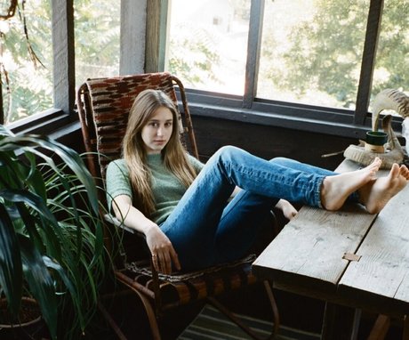 Naakte gelekte OnlyFans-foto van Taissa Farmiga