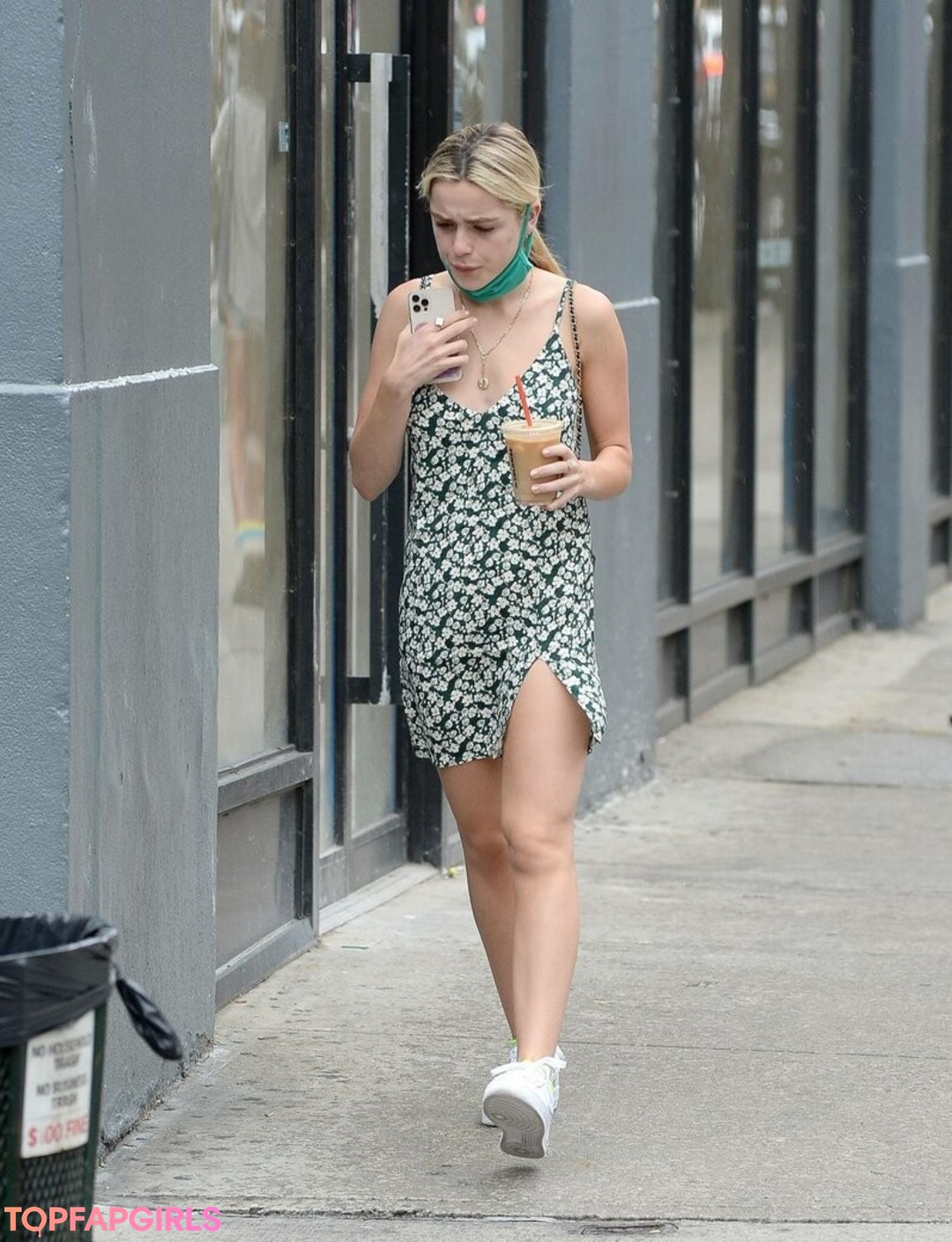 Naakte gelekte OnlyFans-foto van Kiernan Shipka #1069