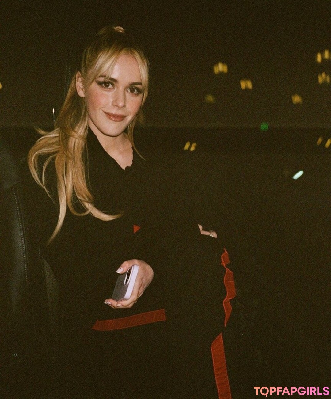 Naakte gelekte OnlyFans-foto van Kiernan Shipka #1190