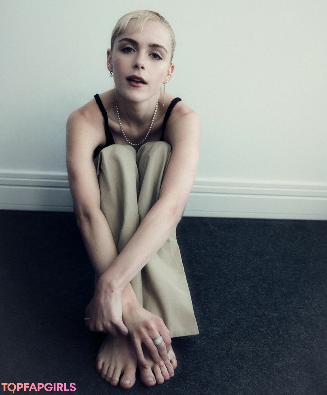Naakte gelekte OnlyFans-foto van Kiernan Shipka #1204