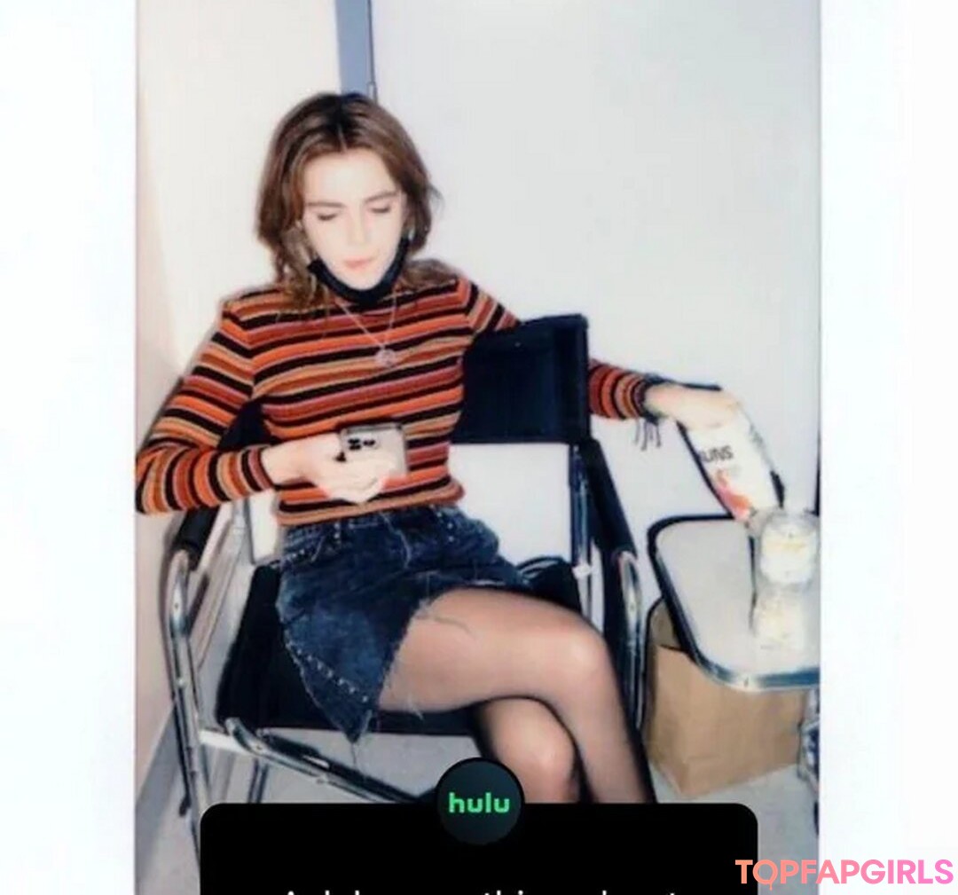 Naakte gelekte OnlyFans-foto van Kiernan Shipka #1380