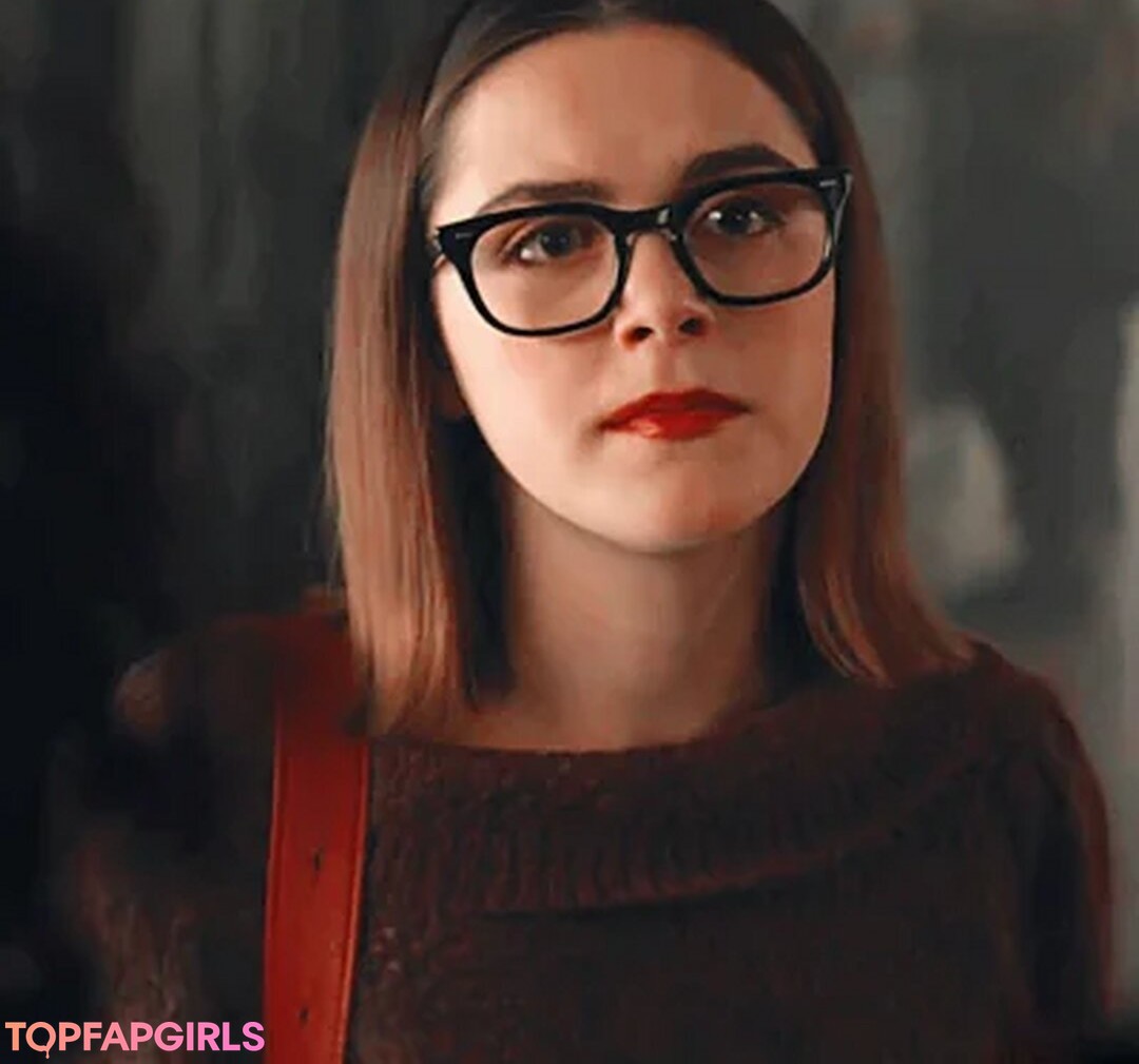 Naakte gelekte OnlyFans-foto van Kiernan Shipka #1538