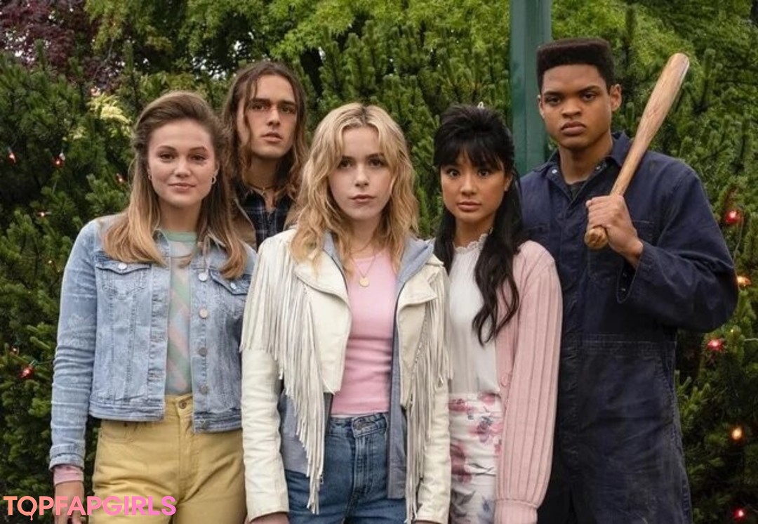 Naakte gelekte OnlyFans-foto van Kiernan Shipka #1632