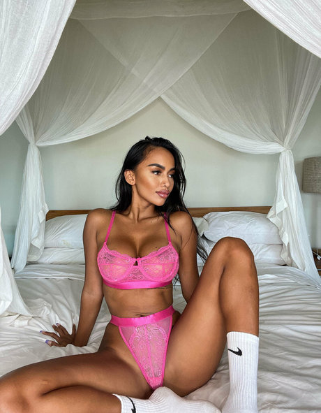 Sexypetiteasiangirl