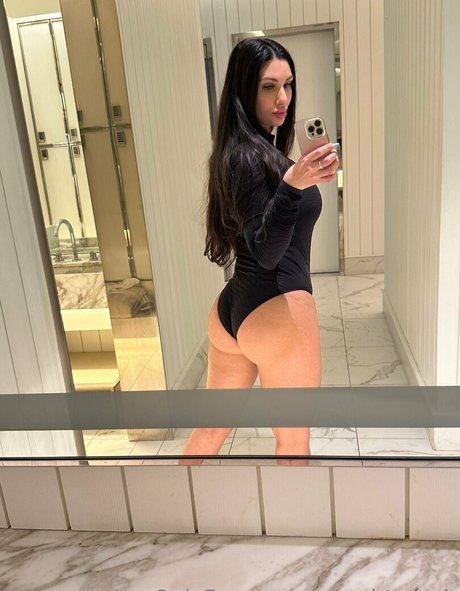 Naakte gelekte OnlyFans-foto van Naughtycash