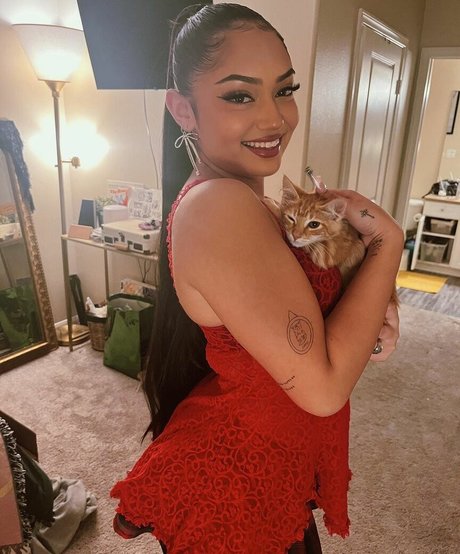 Avani Gregg