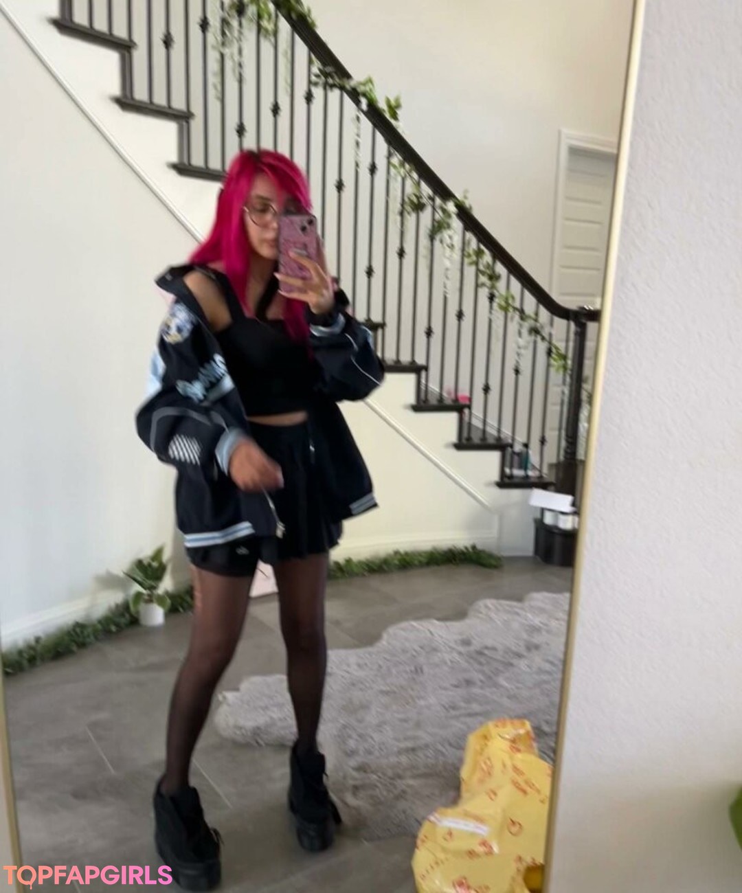 Naakte gelekte OnlyFans-foto van Noodlenom #50 Naakte gelekte OnlyFans-foto van Noodlenom #50