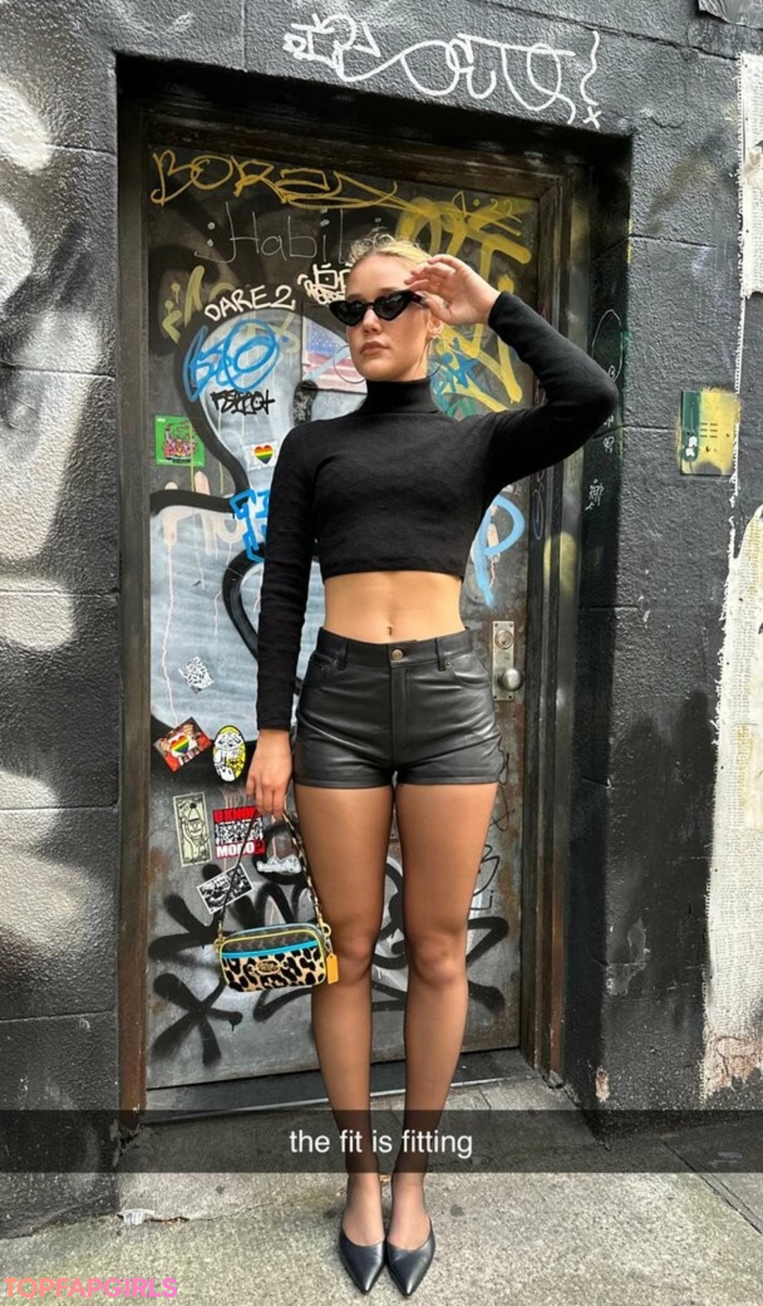 Naakte gelekte OnlyFans-foto van Olivia Ponton #1079