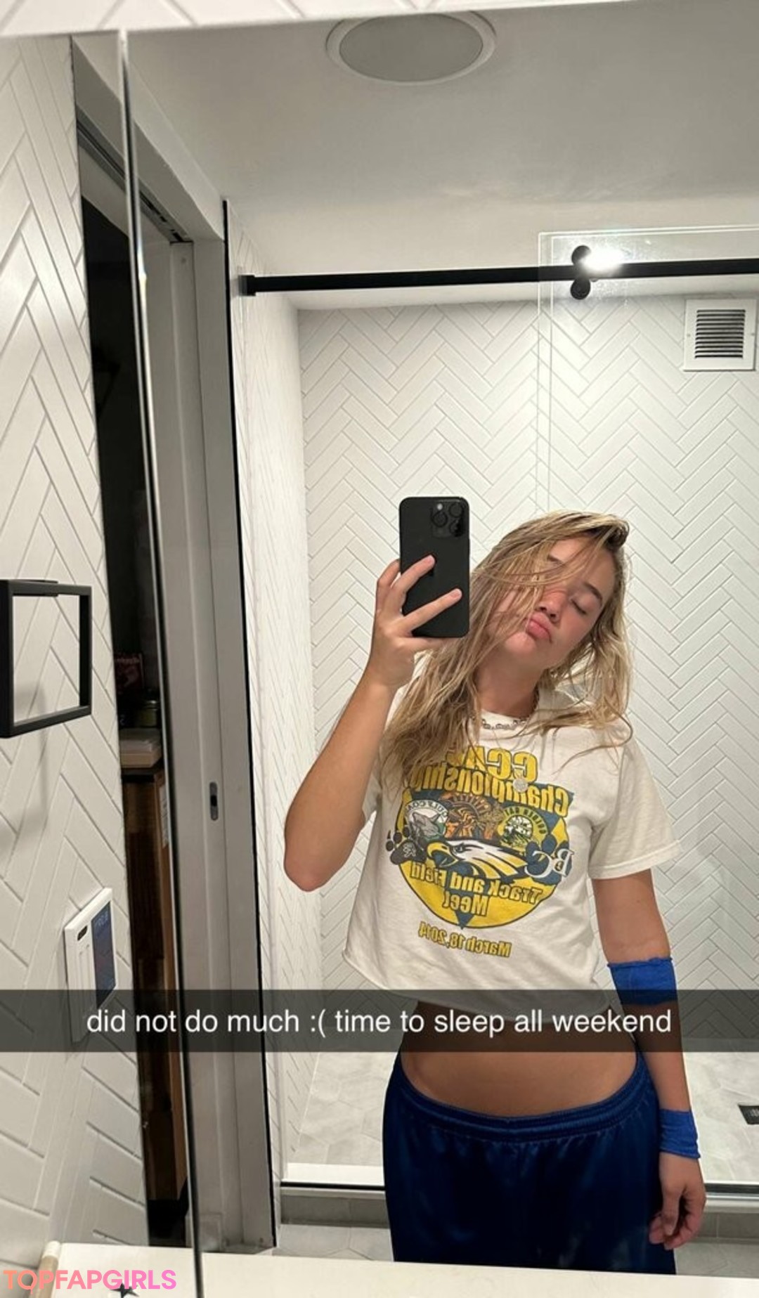 Naakte gelekte OnlyFans-foto van Olivia Ponton #1095