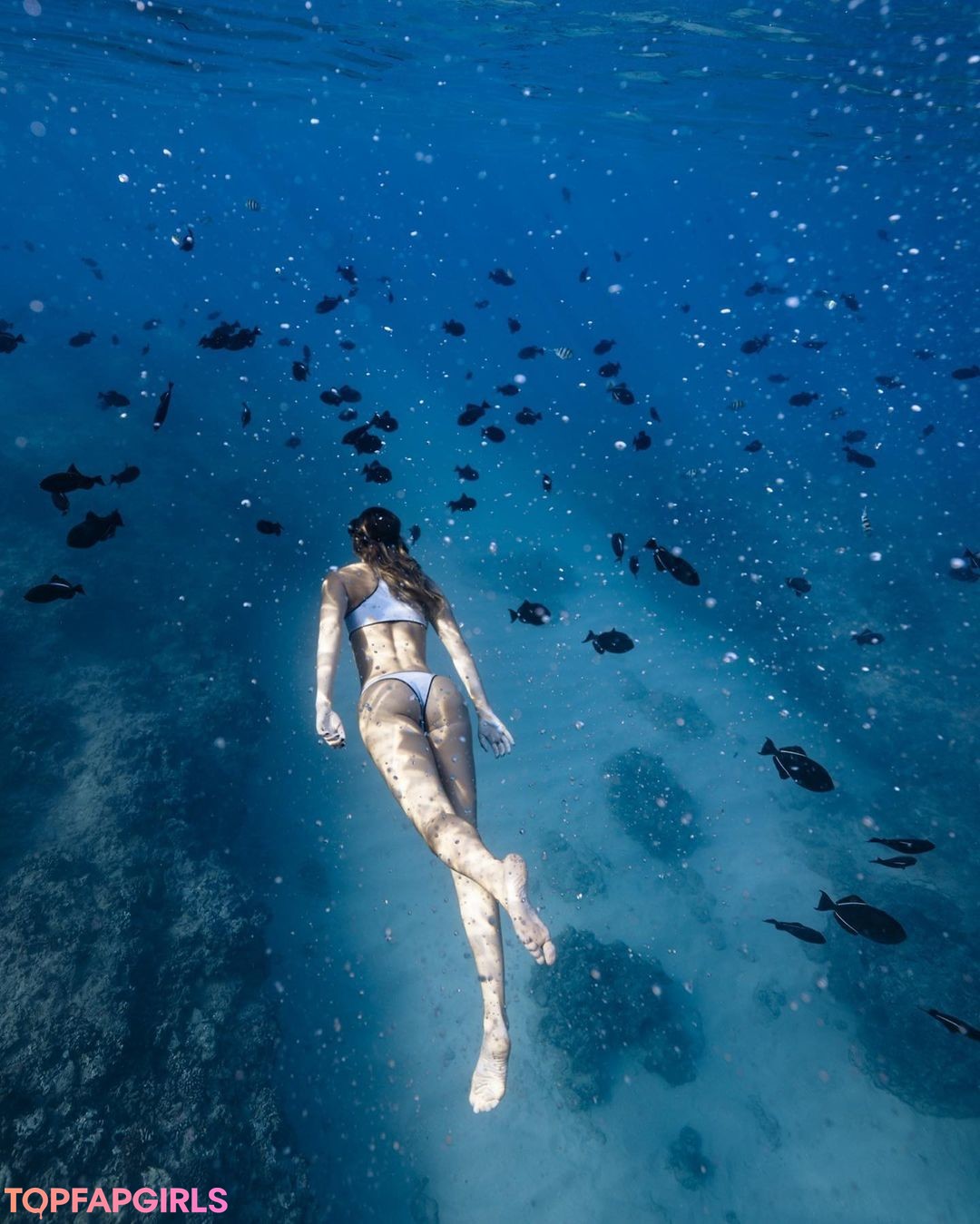 Naakte gelekte OnlyFans-foto van Olivia Ponton #1175