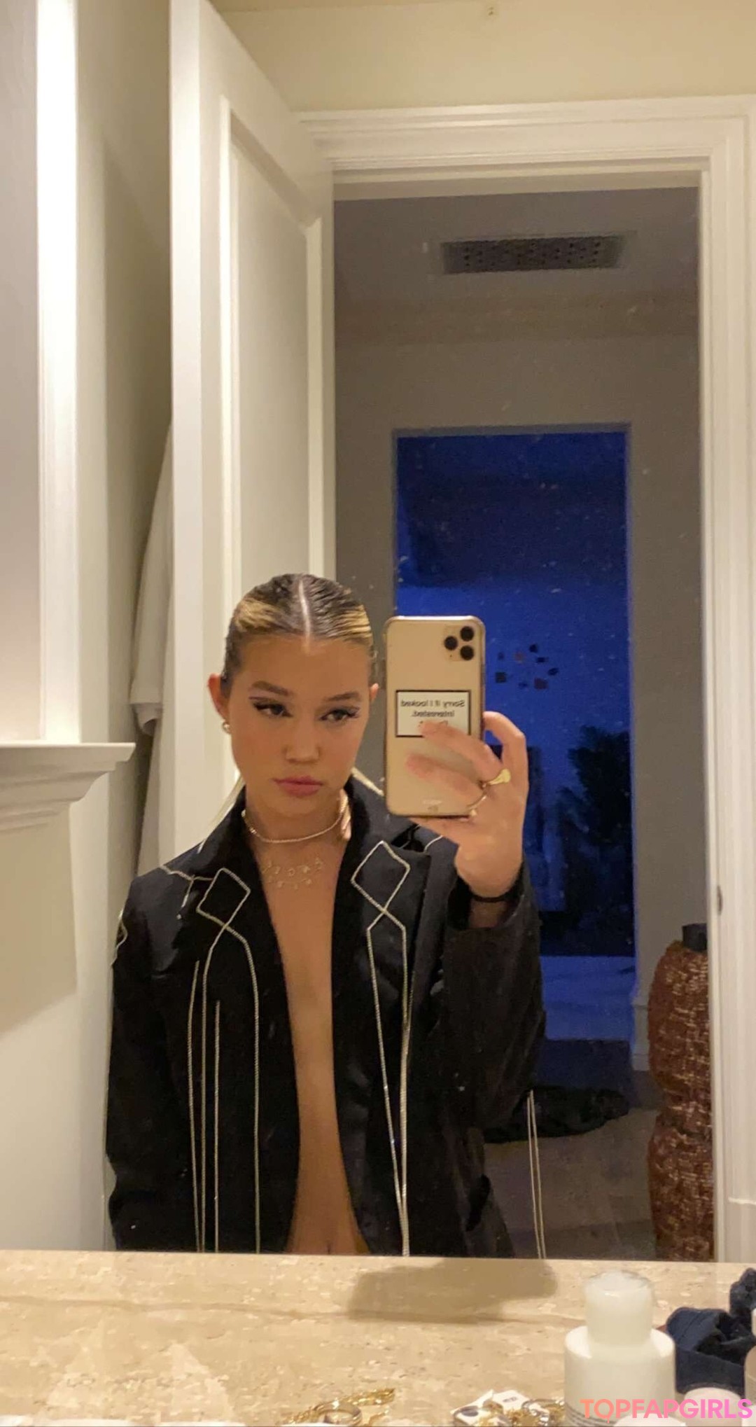 Naakte gelekte OnlyFans-foto van Olivia Ponton #1243