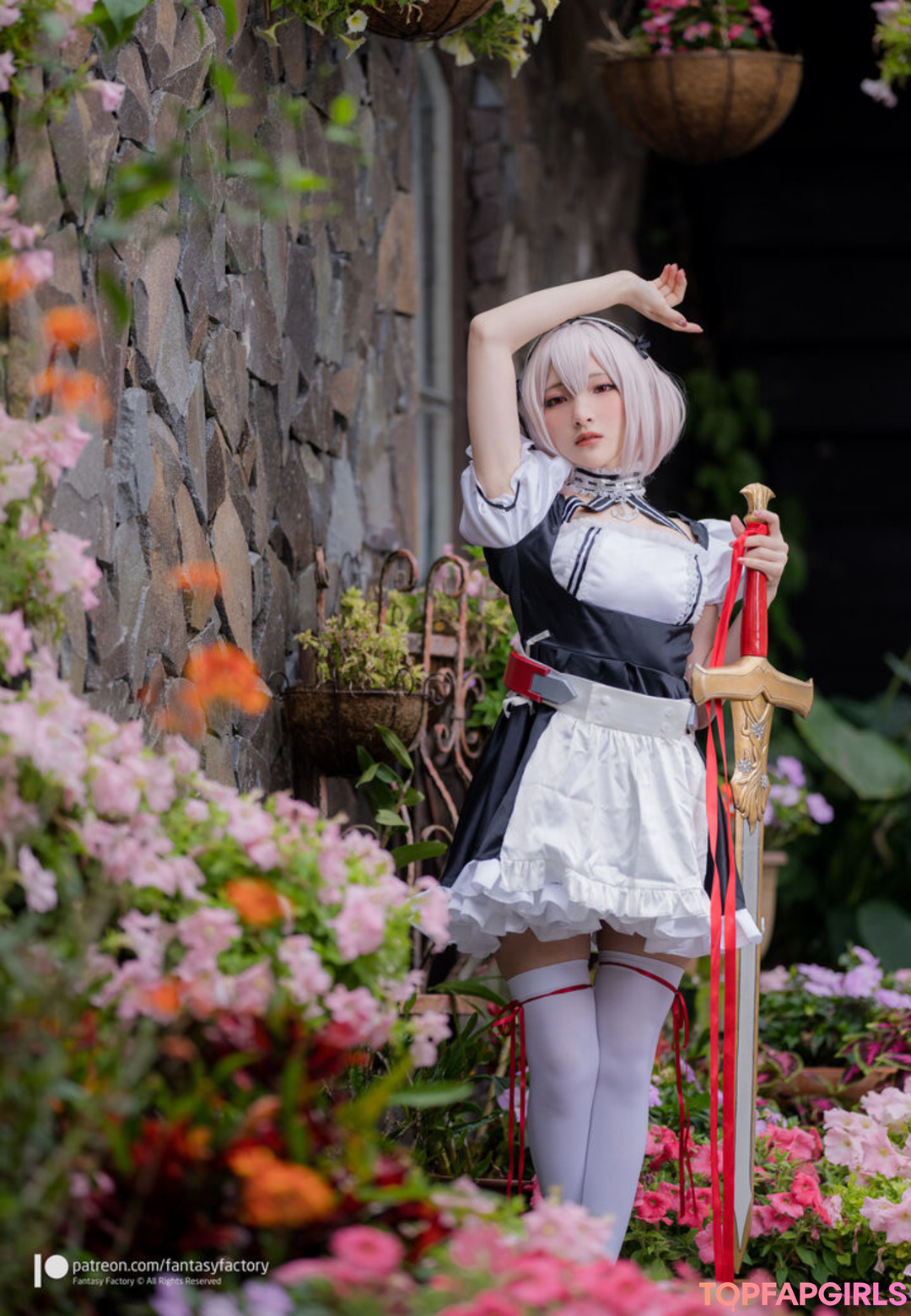 Naakte gelekte OnlyFans-foto van Fantasy Factory #1450