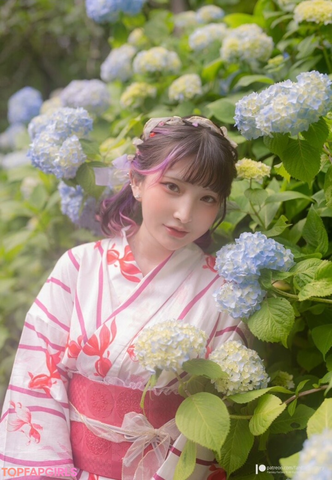 Naakte gelekte OnlyFans-foto van Fantasy Factory #1863