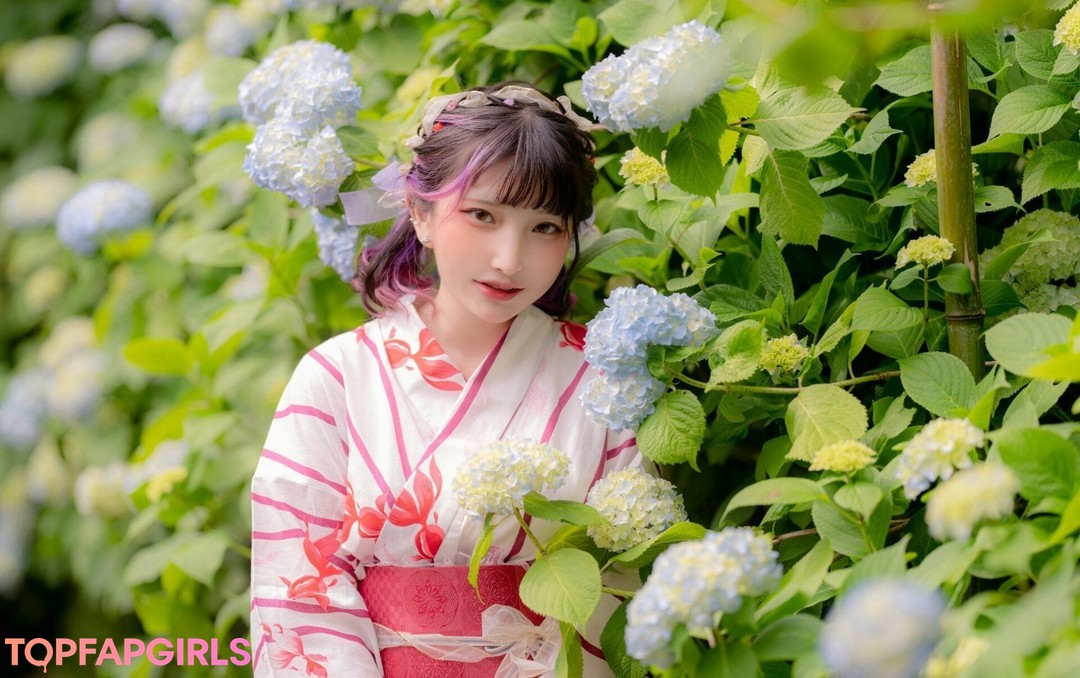 Naakte gelekte OnlyFans-foto van Fantasy Factory #1864