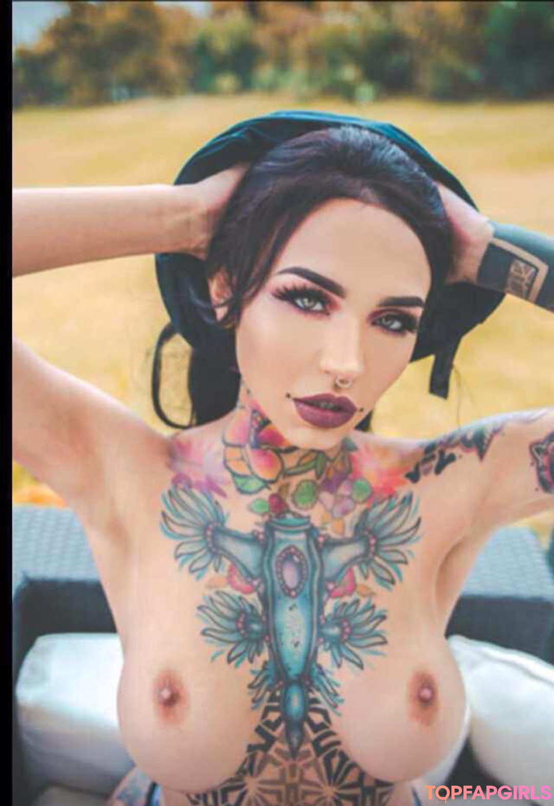 Naakte gelekte OnlyFans-foto van Fishball Suicide #1224
