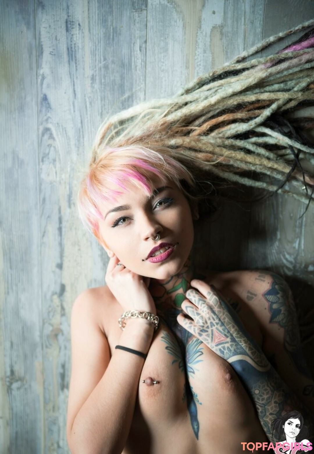 Naakte gelekte OnlyFans-foto van Fishball Suicide #1617