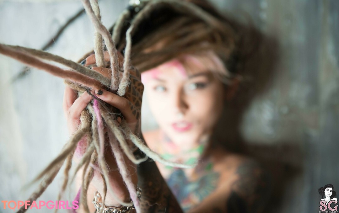 Naakte gelekte OnlyFans-foto van Fishball Suicide #1619
