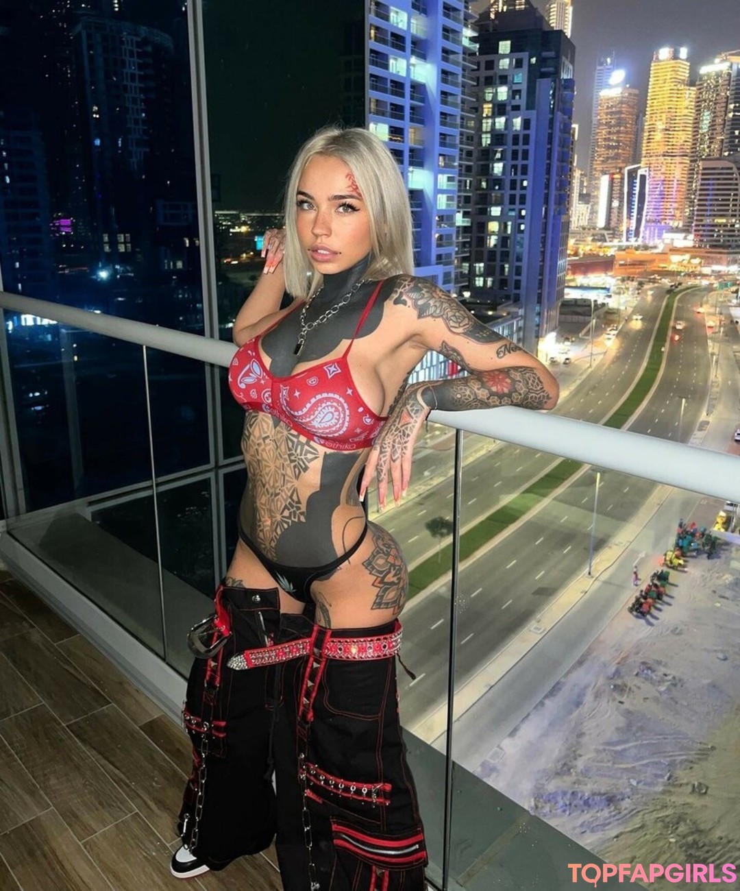Naakte gelekte OnlyFans-foto van Fishball Suicide #1667