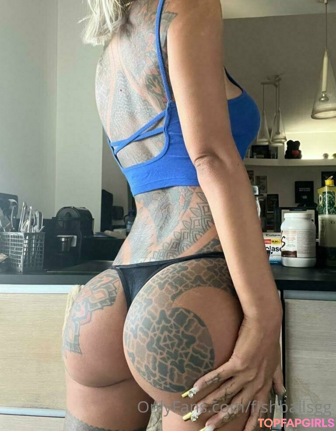 Naakte gelekte OnlyFans-foto van Fishball Suicide #1941