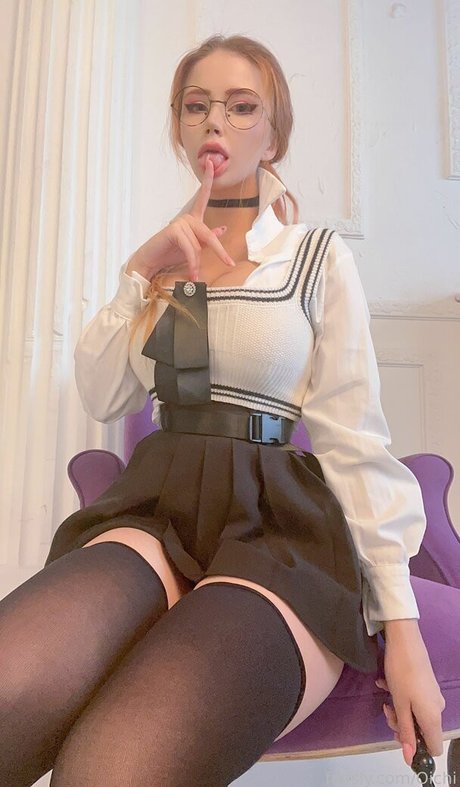 Naakte gelekte OnlyFans-foto van Oichi