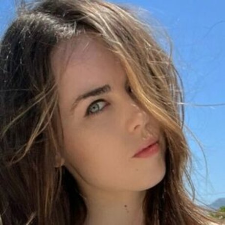 Naakte gelekte OnlyFans-foto van Danielle Sharp