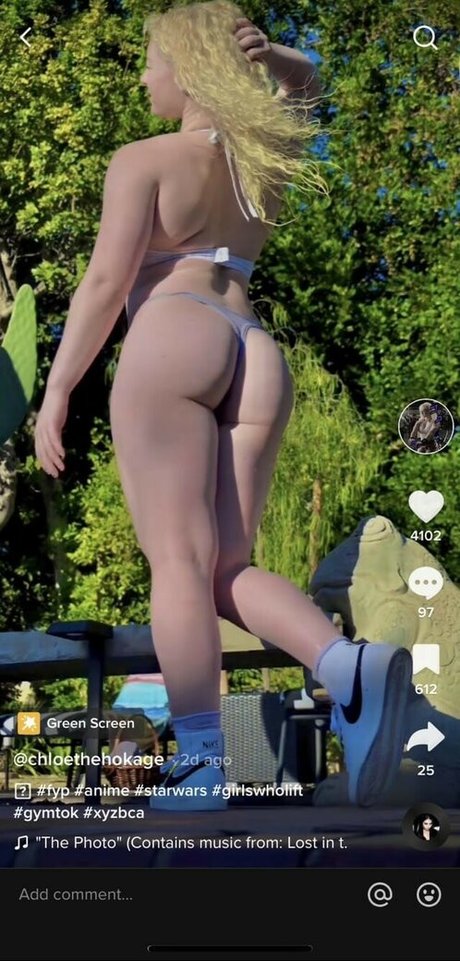 Naakte gelekte OnlyFans-foto van Chloethehokage