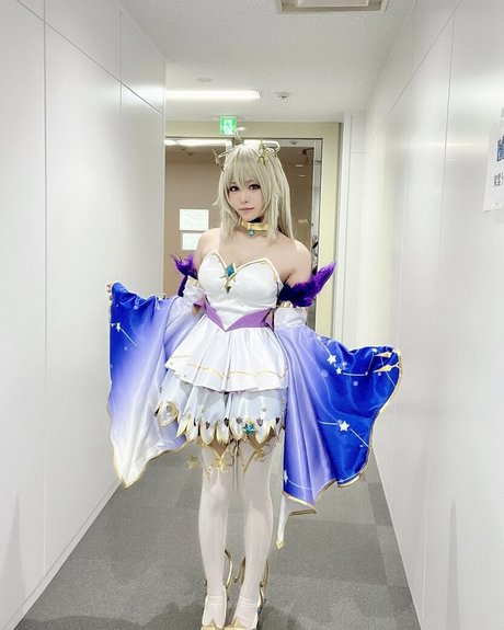 Naakte gelekte OnlyFans-foto van Umi Shinonome