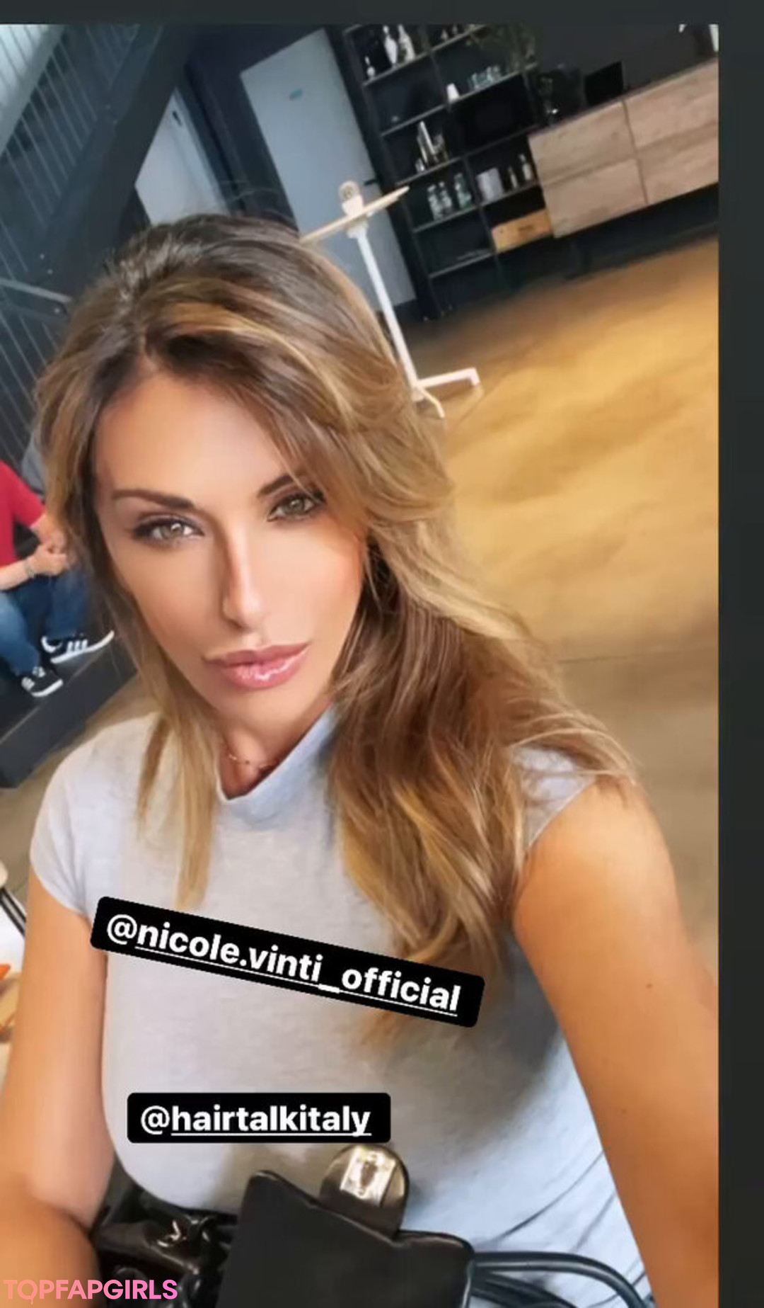 Naakte gelekte OnlyFans-foto van Sabrina Salerno #1374
