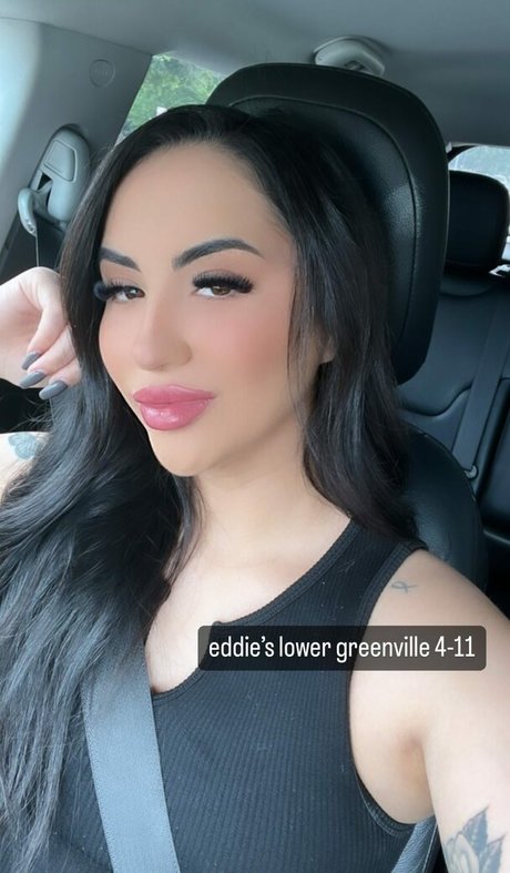 Naakte gelekte OnlyFans-foto van Yourfutureexwifey