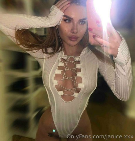 Naakte gelekte OnlyFans-foto van Janicexxx