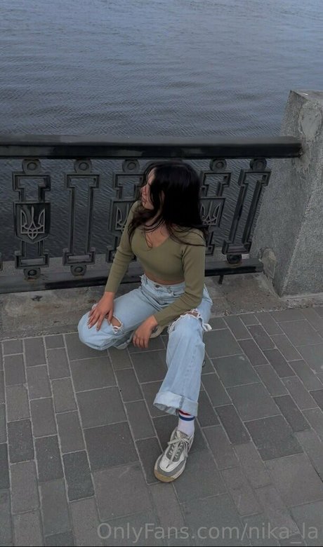 Naakte gelekte OnlyFans-foto van Nikala