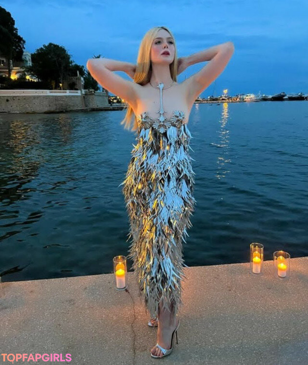 Naakte gelekte OnlyFans-foto van Elle Fanning #1031