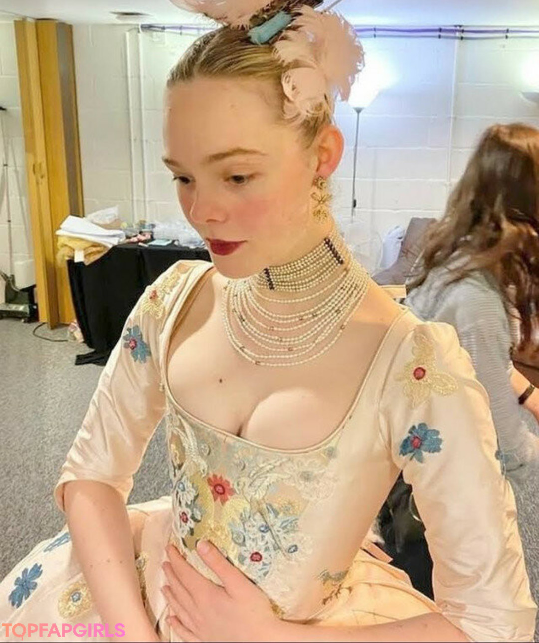 Naakte gelekte OnlyFans-foto van Elle Fanning #1126