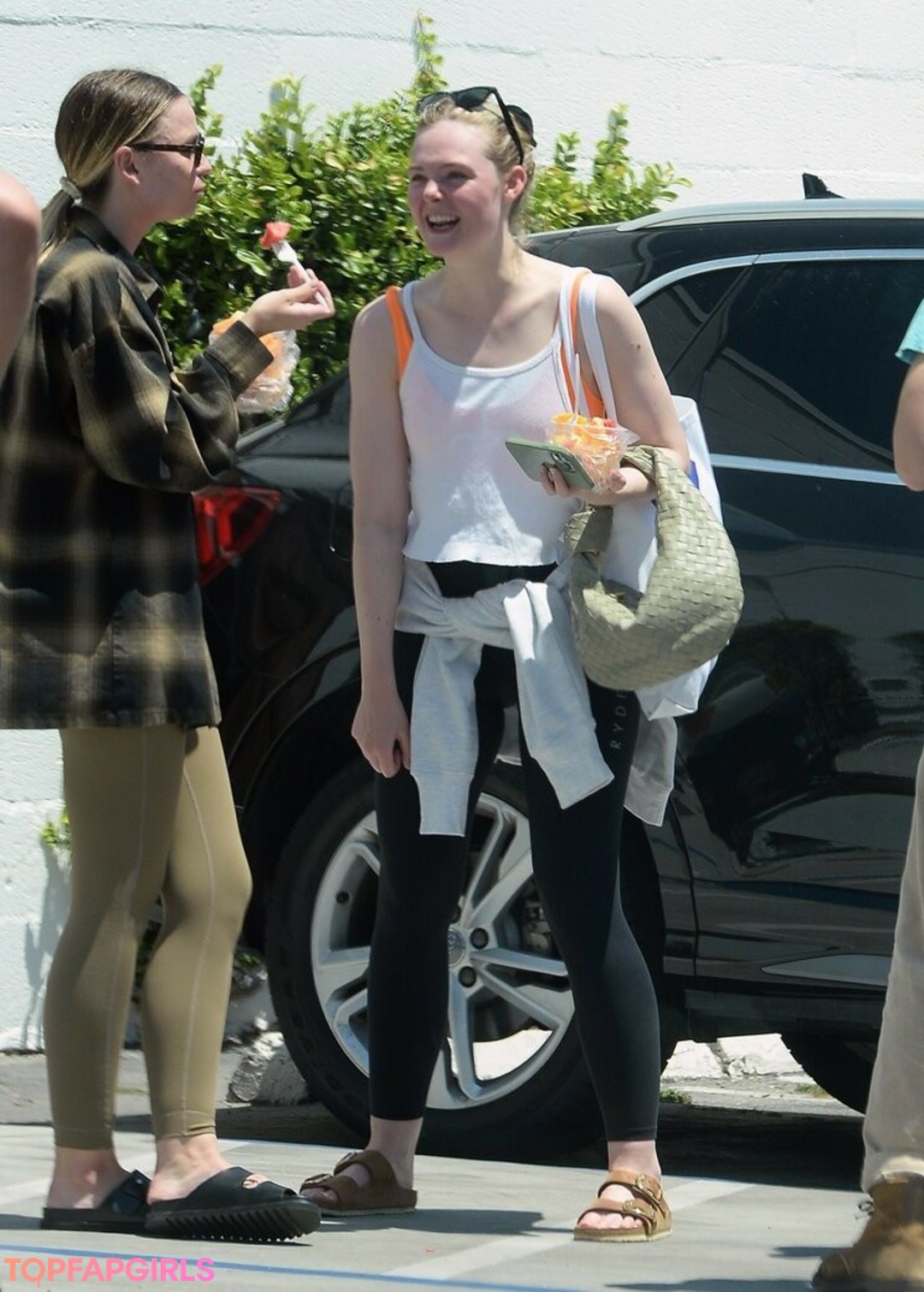 Naakte gelekte OnlyFans-foto van Elle Fanning #1139