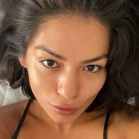 Naakte gelekte OnlyFans-foto van Beautywithtrinity