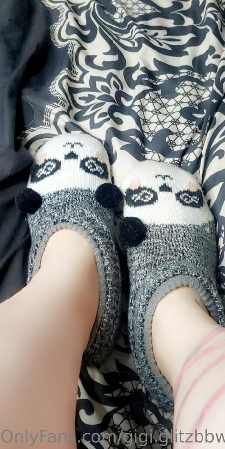 Naakte gelekte OnlyFans-foto van Gigiglitzbbw