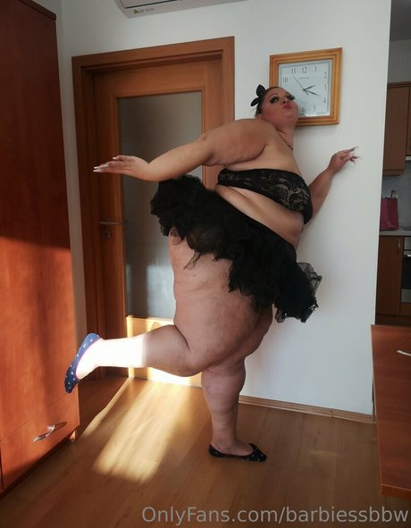 Naakte gelekte OnlyFans-foto van Barbiessbbw