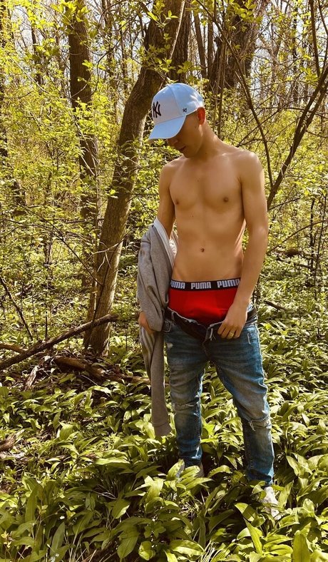 Naakte gelekte OnlyFans-foto van Satinboystc
