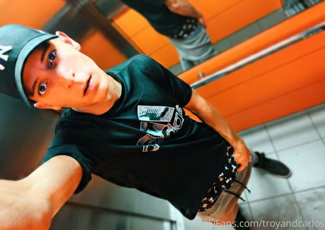 Satin_boys_tc