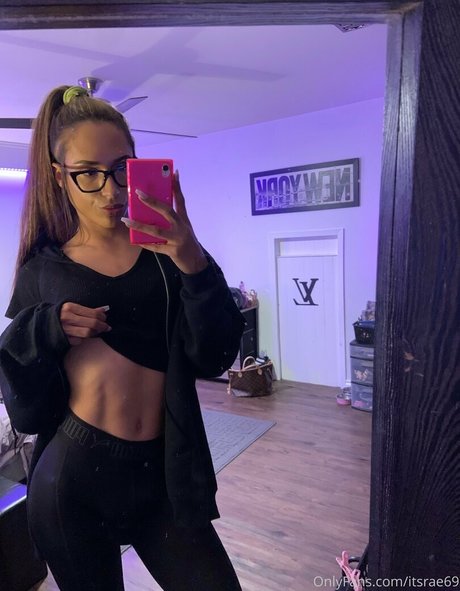 ItsRae69