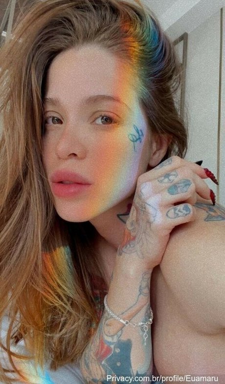 Naakte gelekte OnlyFans-foto van Maru Karv